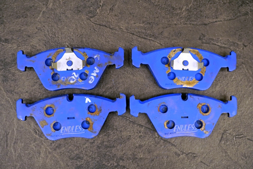 Тормозные колодки Endless EIP017 ME20 (CC40) AUDI 80 100/BMW E46 E85 E39, Racing compound, передние фото 1