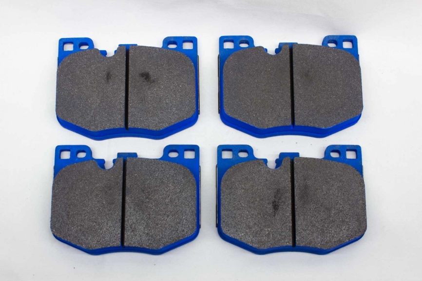 Тормозные колодки ENDLESS ME20 EP535 TOYOTA Supra A90 BMW 3 4 5 6 7 8 X3 X4 X5 X6 X7 (EP535ME20)  Racing compound, передние фото 1