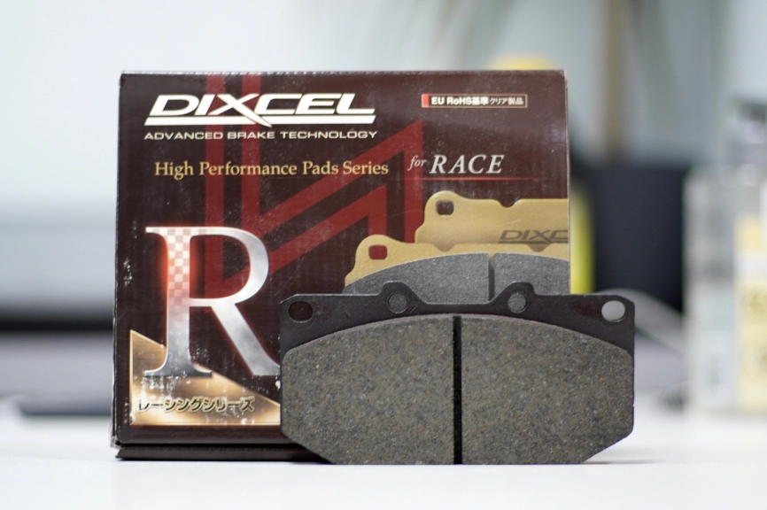 Тормозные колодки Dixcel RE type RE-361074 Sumitomo® 4pot Subaru Forester Impreza GC GF GD GG WRX STi Legacy B4 передние фото 2