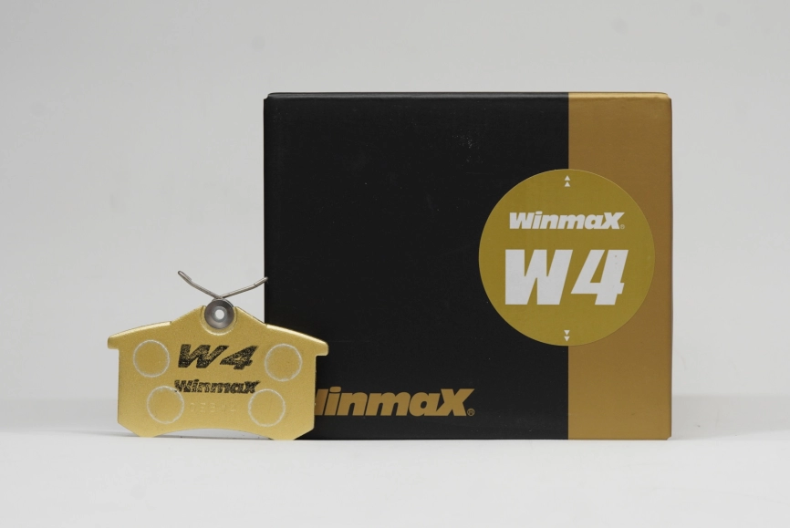 Тормозные колодки Winmax W4 335 EIP025 15мм Audi A3, Renault Megane III RS, VW Golf, Skoda Superb, Citroen C3 задние фото 1