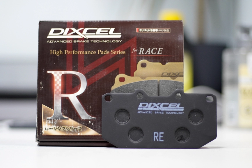 Тормозные колодки Dixcel RE type RE-361074 Sumitomo® 4pot Subaru Forester Impreza GC GF GD GG WRX STi Legacy B4 передние фото 3